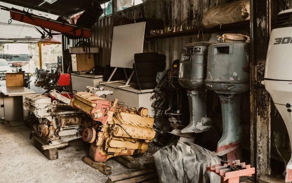 Inspecting and Buying Pre-Owned Outboard Engines
